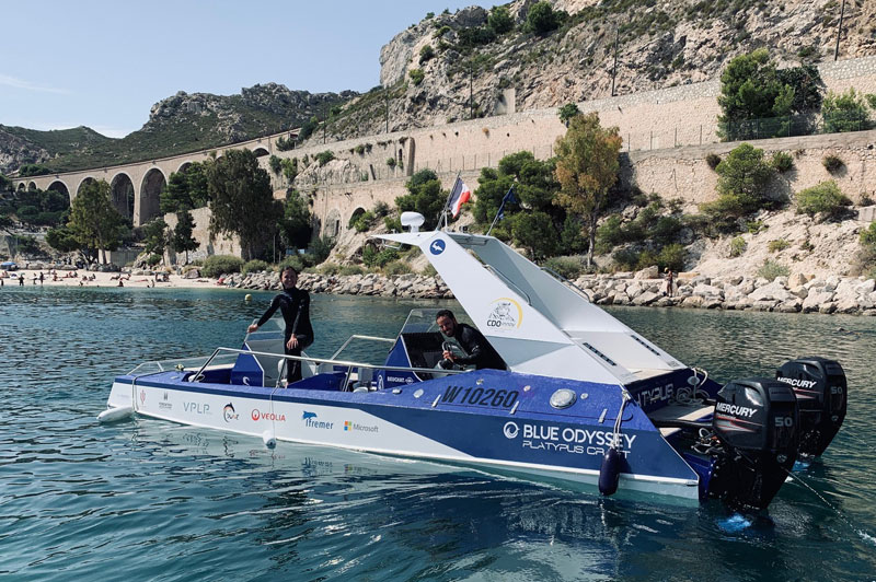 Platypus Craft et son semi-submersible accostent à Marseille pour son développement